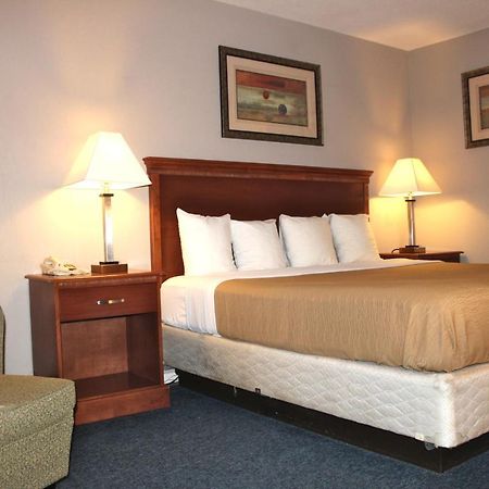 Interstate Motel Rensselaer Bagian luar foto